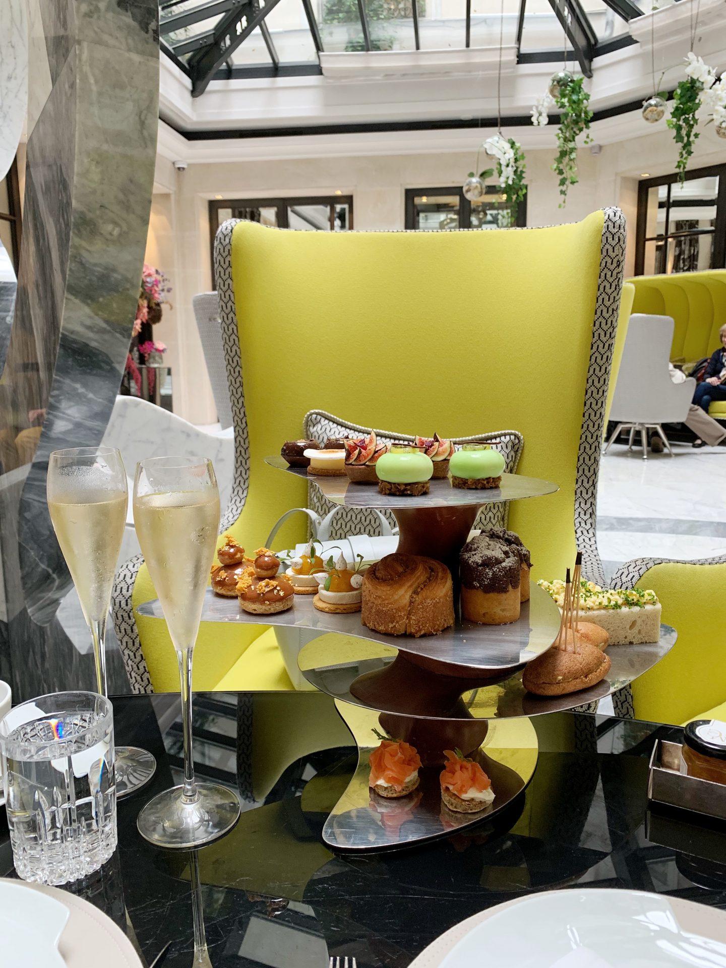 Hotel Le Burgundy Afternoon Tea