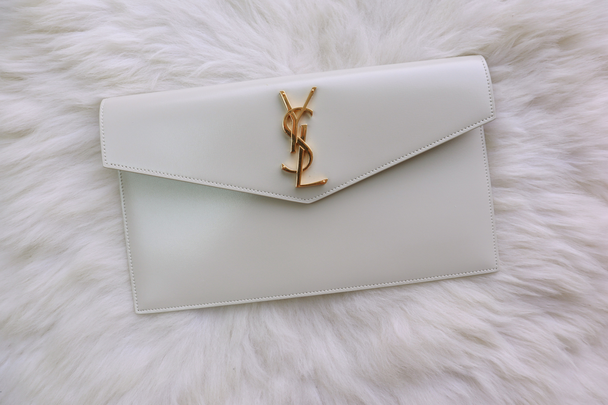 YSL Uptown Pouch Clutch - What Fits Inside, First Impressions, & SAINT  LAURENT CARD CASE GIVEAWAY! 